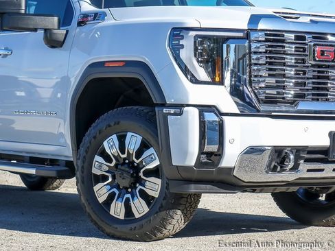 New 2026 GMC Sierra 3500 Denali image 3