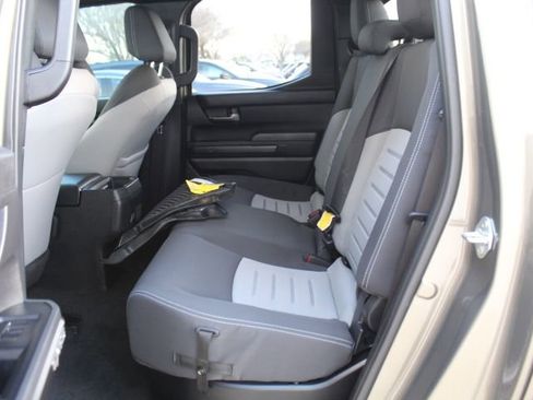 Used 2025 Toyota Tacoma TRD Off-Road w/ TRD Off Road Upgrade Package image 31