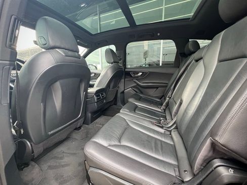 Used 2017 Audi Q7 3.0T Premium image 18
