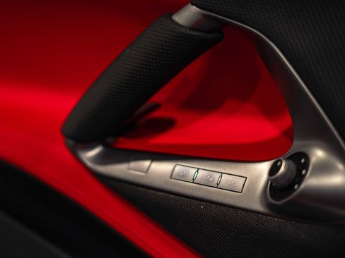 Used 2020 Ferrari 812 Superfast RWD image 47