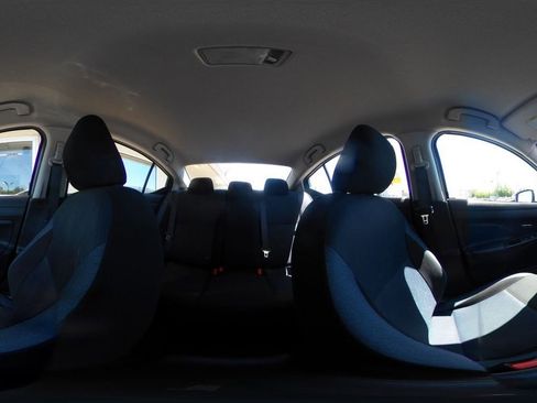 Used 2025 Nissan Versa SV FWD image 39