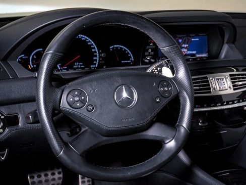 Used 2012 Mercedes-Benz CL 63 AMG image 22