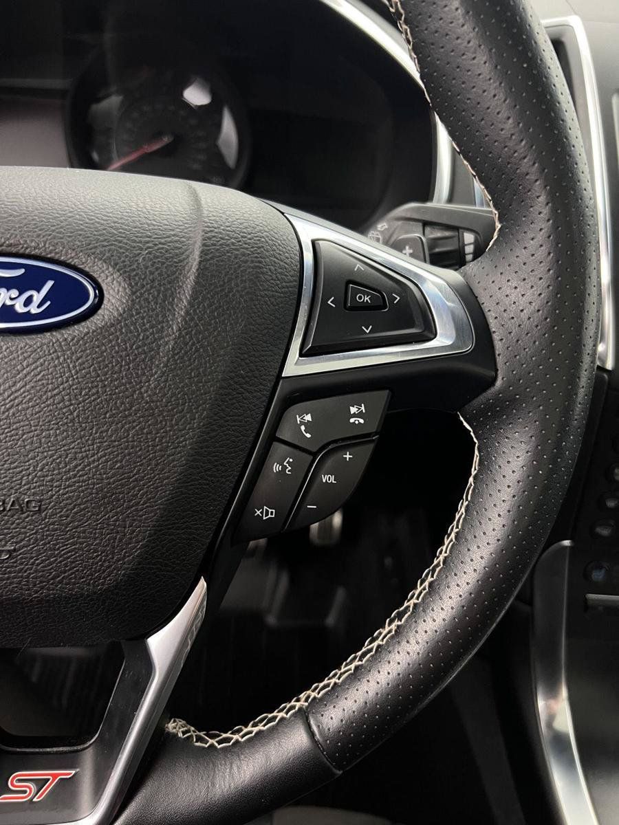 Used 2019 Ford Edge ST w/ Equipment Group 401A AWD/4WD image 12