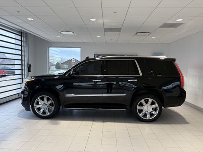 Used 2017 Cadillac Escalade Luxury