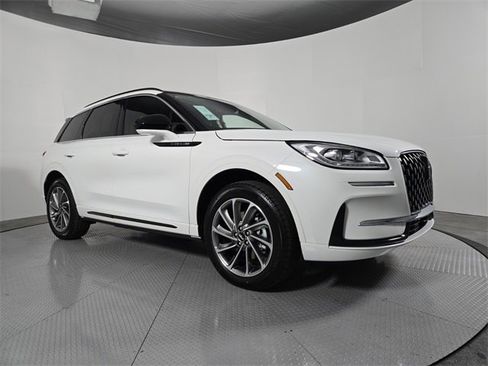 New 2026 Lincoln Corsair Grand Touring image 2