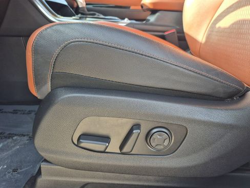 Certified 2023 Kia Carnival SX Prestige image 13