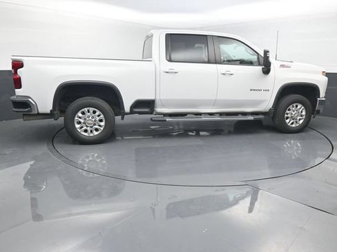 Used 2023 Chevrolet Silverado 2500 LT w/ Convenience Package AWD/4WD image 7