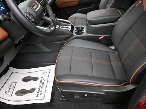 Certified 2025 GMC Canyon AT4 image 15