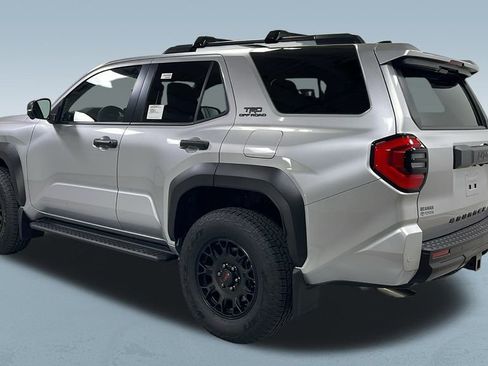 Used 2025 Toyota 4Runner TRD Off-Road Premium image 8
