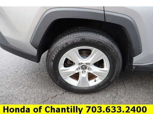 Used 2021 Toyota RAV4 XLE image 27