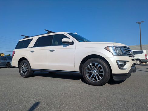 Used 2018 Ford Expedition Max Limited w/ Equipment Group 301A RWD image 2