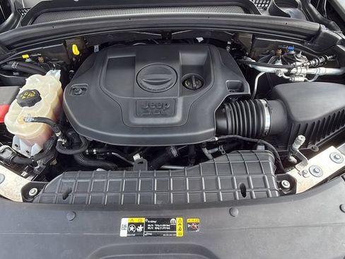 Used 2022 Jeep Grand Cherokee Overland AWD/4WD image 20