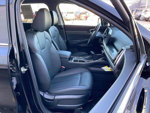 Used 2025 Kia Sorento S image 7