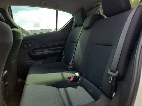 Used 2016 Toyota Prius C Two image 20