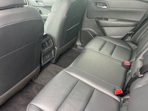 Used 2026 Nissan Rogue SL image 12