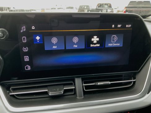 Used 2024 Chevrolet Trax LT w/ Driver Confidence Package image 34