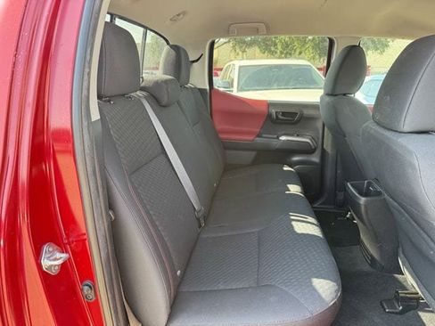 Used 2022 Toyota Tacoma SR5 RWD image 30