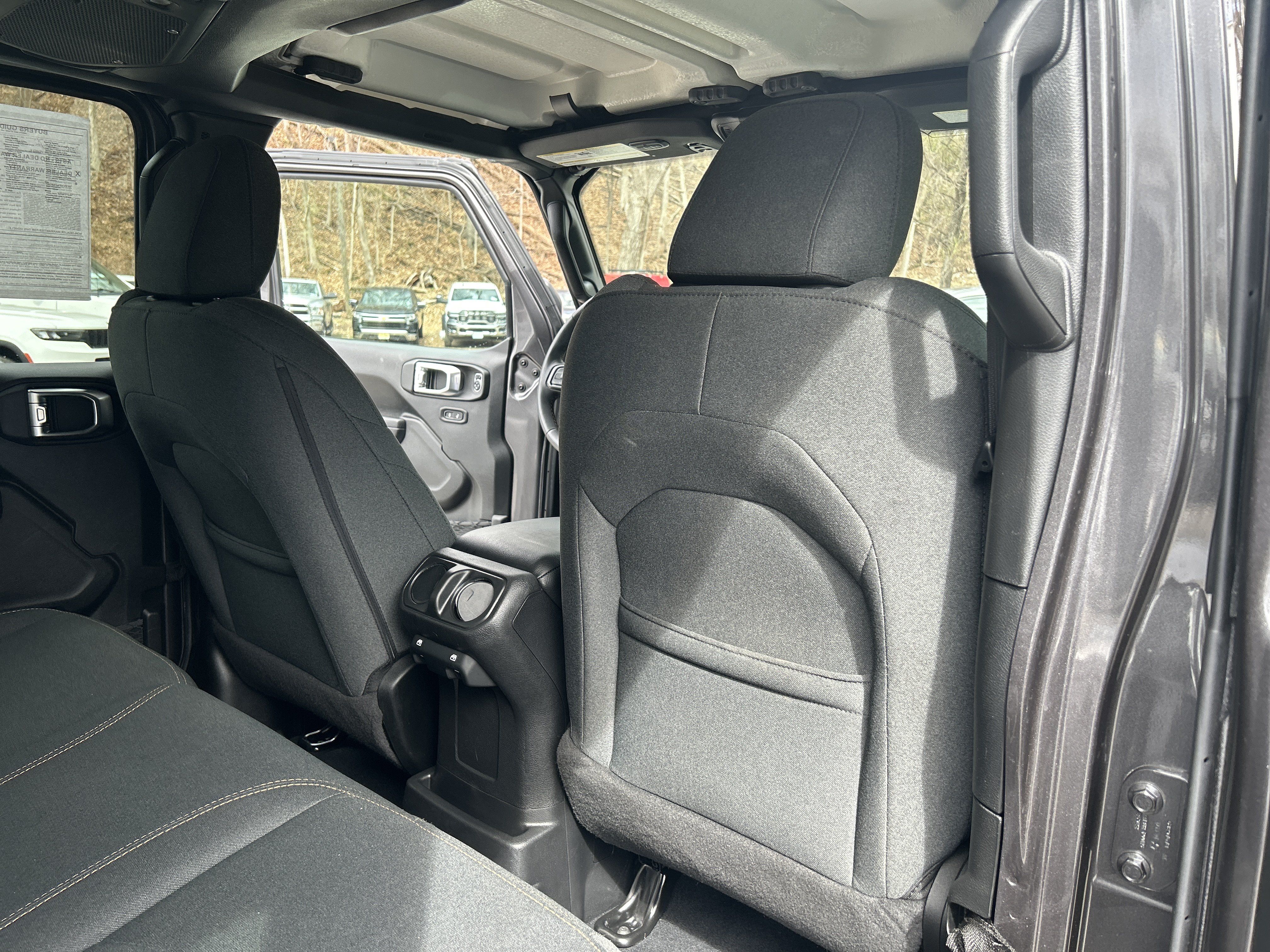 Used 2024 Jeep Wrangler Sport S w/ Convenience Group AWD/4WD image 18