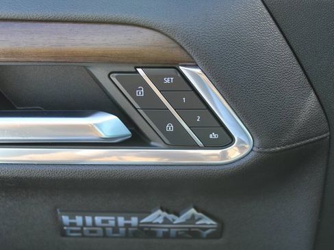 Used 2024 Chevrolet Silverado 1500 High Country w/ Technology Package image 47