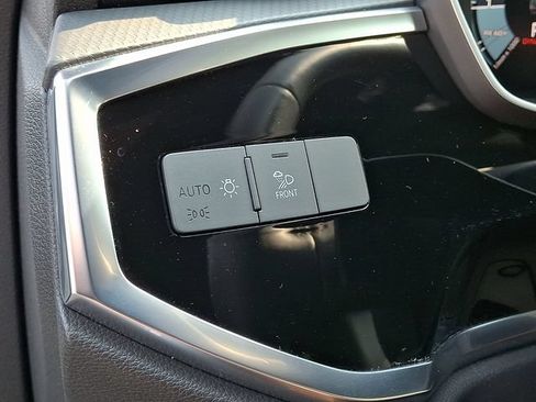 Used 2025 Audi Q3 2.0T Premium AWD/4WD image 28
