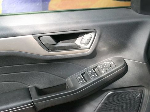 Used 2022 Ford Escape SE AWD/4WD image 13