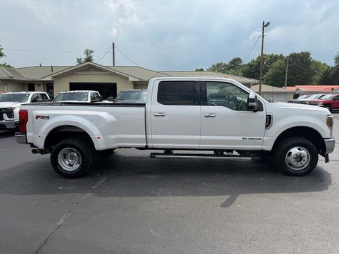 Used 2018 Ford F350 Lariat w/ Lariat Ultimate Package AWD/4WD image 4