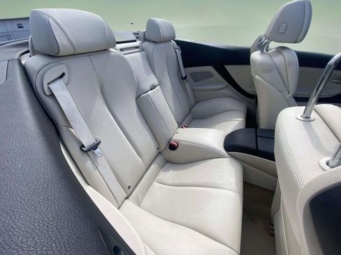 Used 2014 BMW 640i Convertible image 17