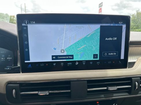 Used 2023 Lincoln Corsair FWD w/ Equipment Group 101A image 6