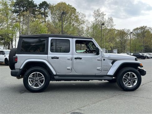 Used 2021 Jeep Wrangler Unlimited Sahara image 14