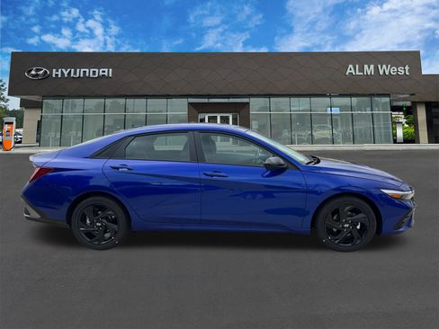 Certified 2026 Hyundai Elantra Sport FWD image 4