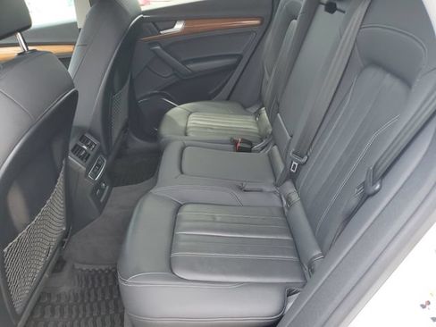 Used 2021 Audi Q5 2.0T Premium AWD/4WD image 27