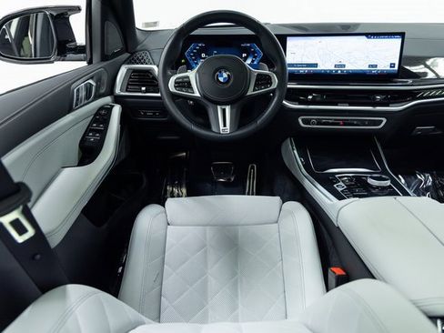 Certified 2024 BMW X5 M60i image 3