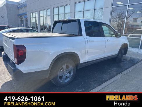 Used 2024 Honda Ridgeline TrailSport image 8