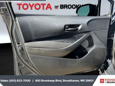 Used 2024 Toyota Corolla LE image 17