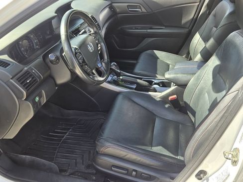 Used 2017 Honda Accord Sport Special Edition image 11