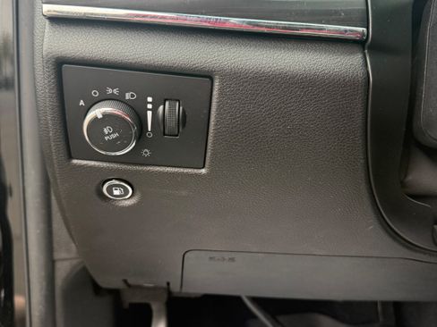 Used 2019 Jeep Grand Cherokee Limited AWD/4WD image 14