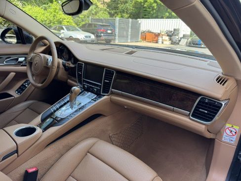 Used 2010 Porsche Panamera 4S AWD/4WD image 35