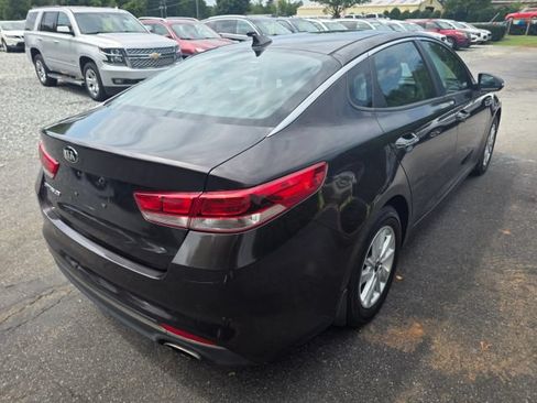 Used 2018 Kia Optima LX FWD image 5