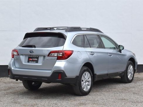 Used 2018 Subaru Outback 2.5i Premium AWD/4WD image 5