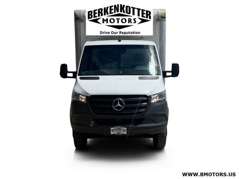Used 2023 Mercedes-Benz Sprinter 3500 w/ Acoustic Package image 8