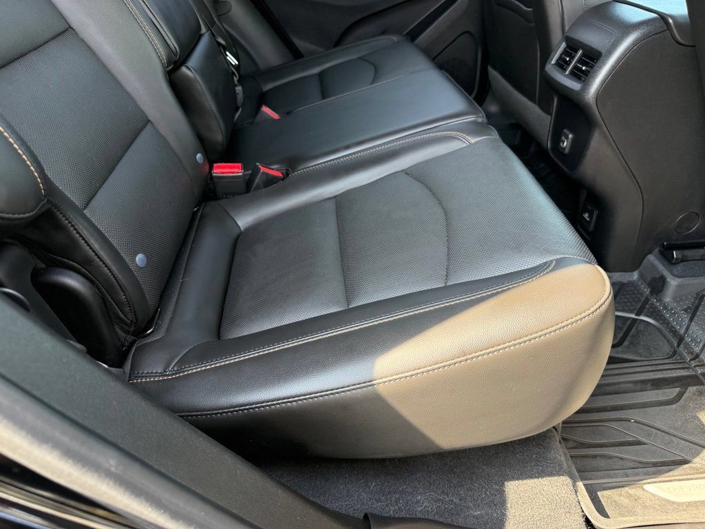 Used 2020 Chevrolet Equinox LT w/ Midnight Edition FWD image 38