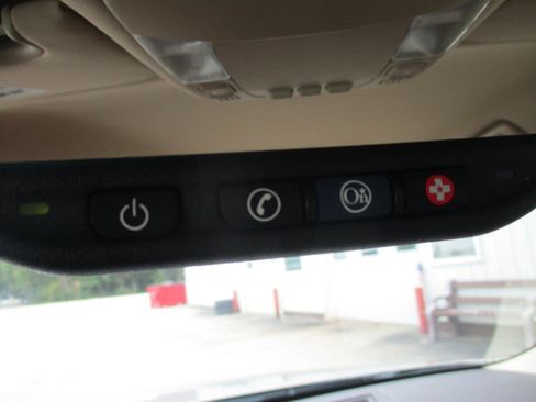 Used 2008 Buick Lucerne CXL FWD image 33