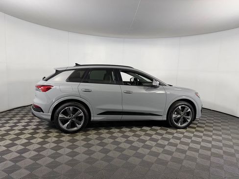 Used 2025 Audi Q4 e-tron Prestige w/ Black Optic Package AWD/4WD image 5