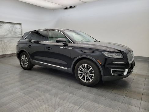 Used 2019 Lincoln Nautilus Select AWD/4WD image 11