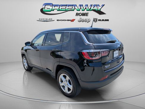 Used 2023 Jeep Compass Sport AWD/4WD image 5