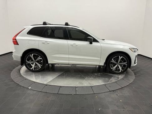 Certified 2023 Volvo XC60 B5 Ultimate w/ Climate Package image 8