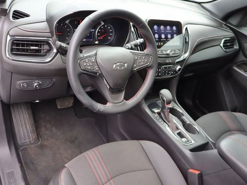 Used 2024 Chevrolet Equinox RS FWD image 5