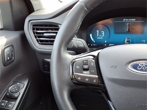 Used 2024 Ford Escape Platinum image 13