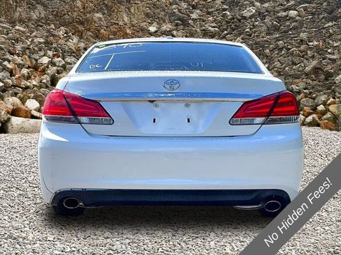 Used 2012 Toyota Avalon Limited FWD image 4