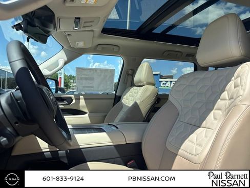 New 2025 Nissan Armada Platinum Reserve image 15